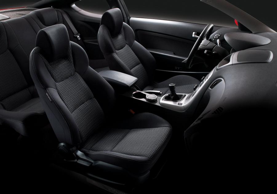  Hyundai Genesis Coupe 2010 года  (фото 58 из 300)